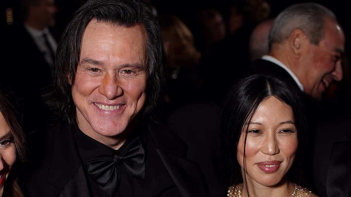 Jim Carrey 'secretly weds' longtime girlfriend Min Ah