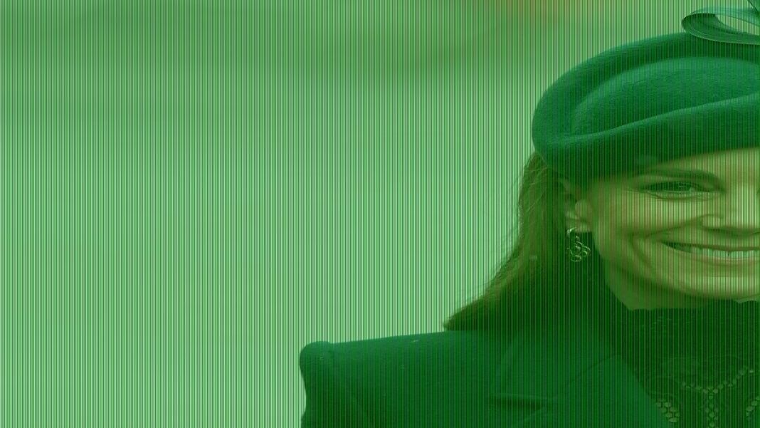 Kate beams in green as she joins Royals in hosting the Sultan of Oman
