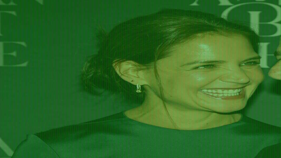 Katie Holmes, 47, clings to younger boyfriend, 39, on red carpet
