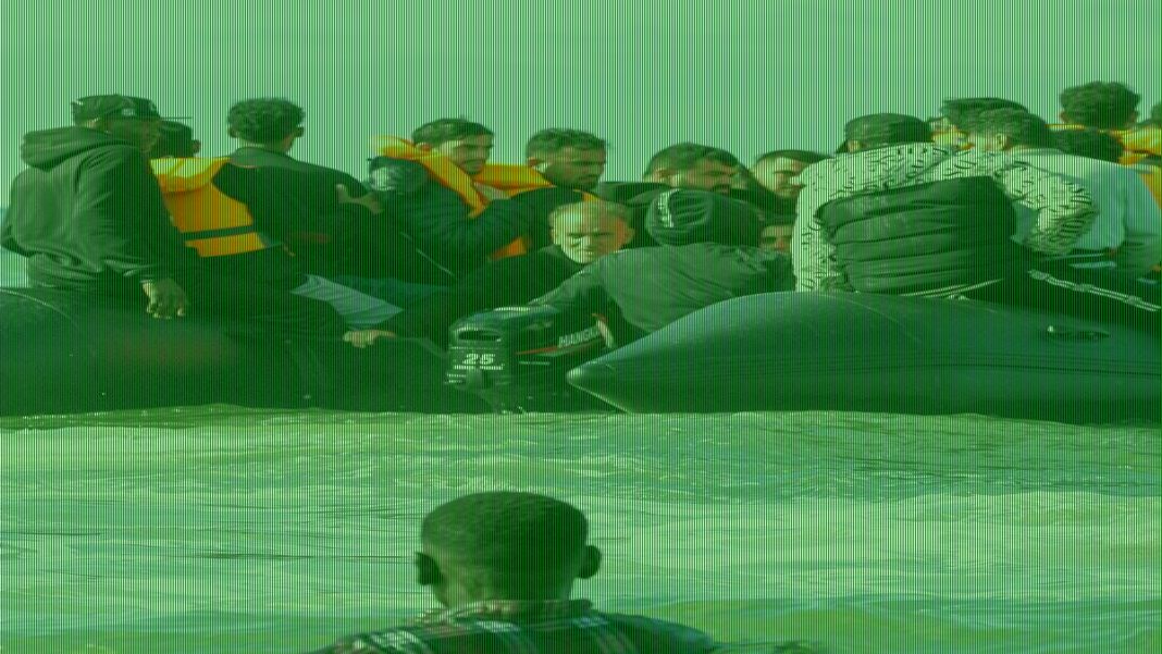 Nearly 4,000 migrants waiting to cross Channel, warns borders chief