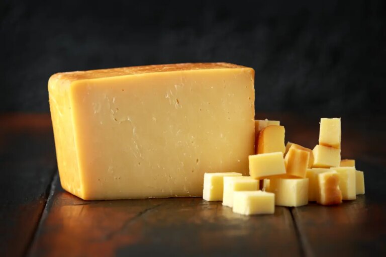 Raw Milk Cheddar Cheese Recalled in NY and NJ Over Dangerous E. coli Contamination Risk