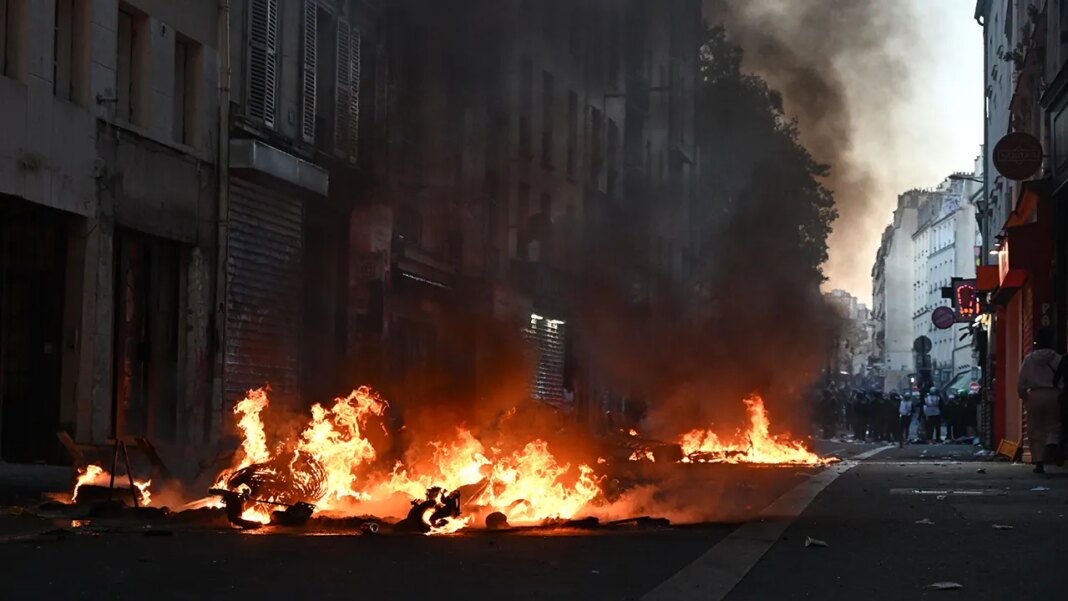 Reporter's Notebook: France braces for more unrest after parts of Paris spun out of control