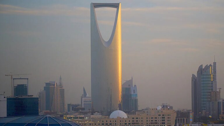 Saudi Arabia’s Kingdom Centre Sends Workers Home as Houthi Attacks Raise Security Concerns