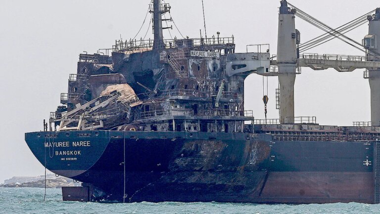 Sea Mine Crisis Returns in Strait of Hormuz as Iran Pressures U.S. to Accept Deal