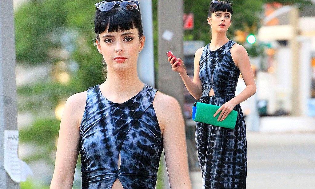 She’s sleek, she’s chic: Krysten Ritter treats New York onlookers to a day-long fashion show