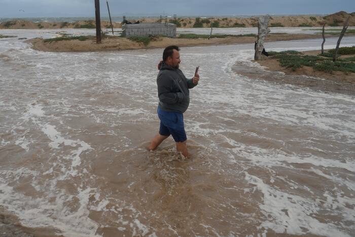 Study says global warming did more than El Niño to turbocharge Hurricane Polo