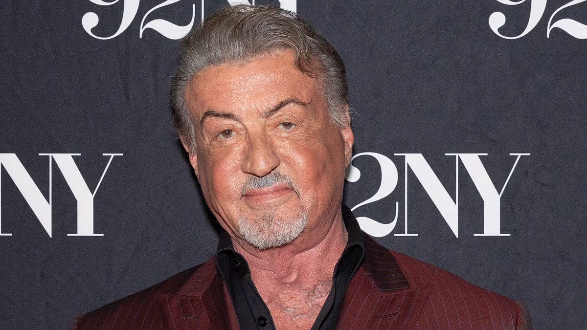 Sylvester Stallone felt unloved when collecting his Rocky Oscar