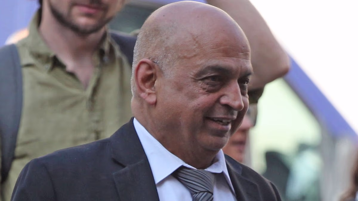 Taxi driver cut out of his father's £400k will takes brother to court