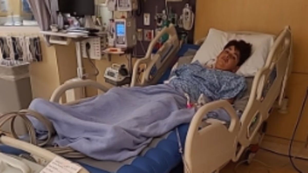 Teen hospitalized with complication of West Nile... as illness surges