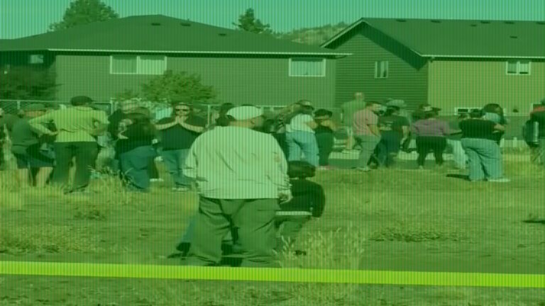Oregon School Shooting Sends Parents Rushing to Crisis Center
