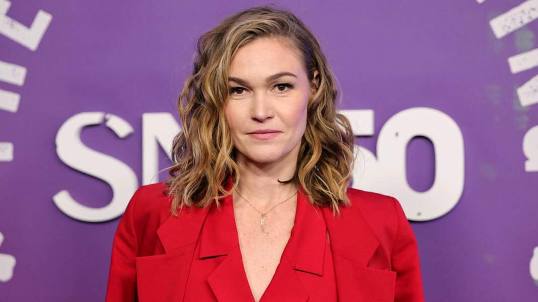 The Forgotten Hallmark Movie You Probably Didn't Know Julia Stiles Starred In