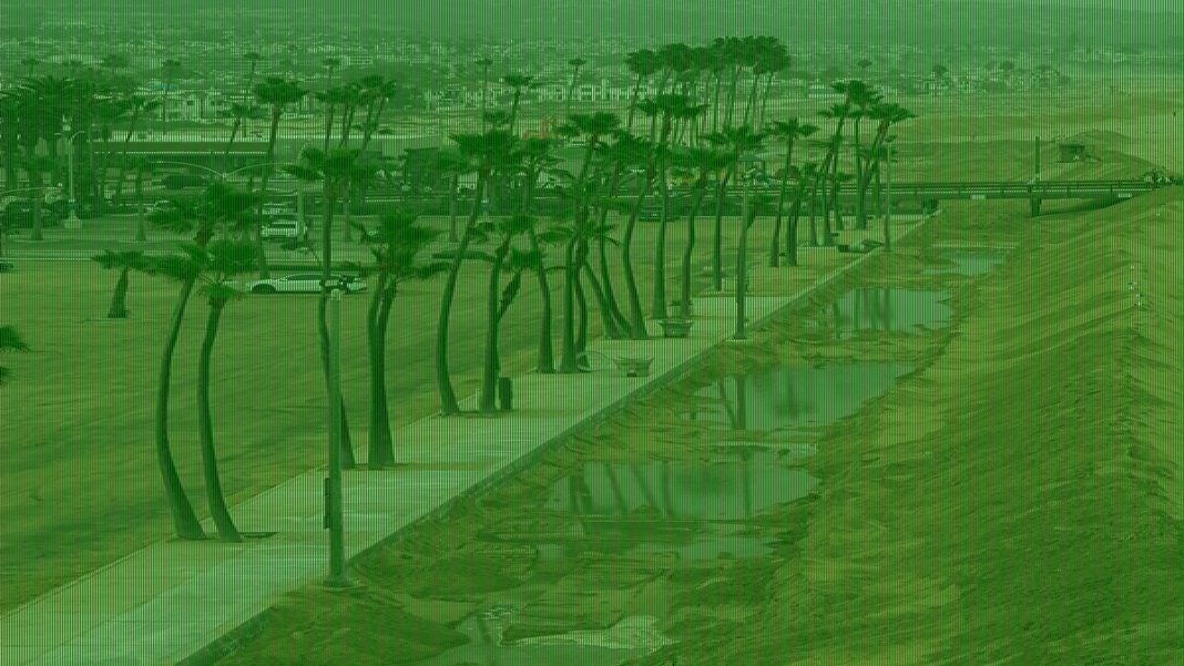 Tropical storm Rachel forces iconic California beach to close down