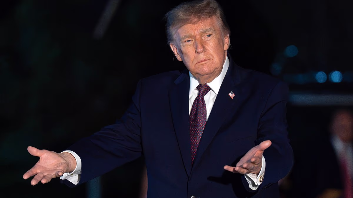 Trump turns on GOP ally and shares his personal PHONE NUMBER