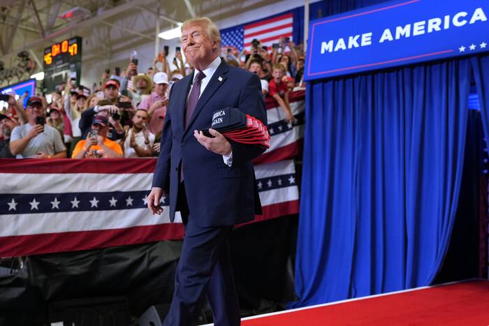 Trump will rally in Kansas and Iowa after initially canceling weekend trips before midterms
