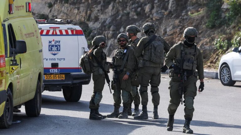Two IDF Soldiers Killed, Suspected Gunmen Dead in West Bank