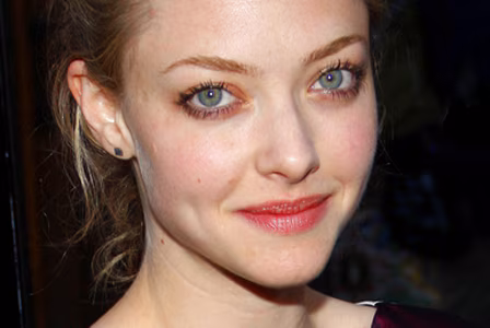 What Amanda Seyfried Told Elizabeth Holmes in You Can See Everything