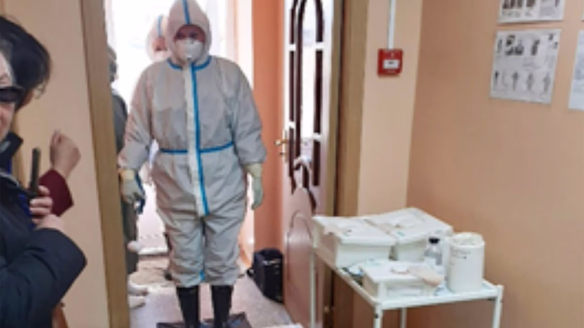 White House 'assessing options' as plague outbreaks in Russia