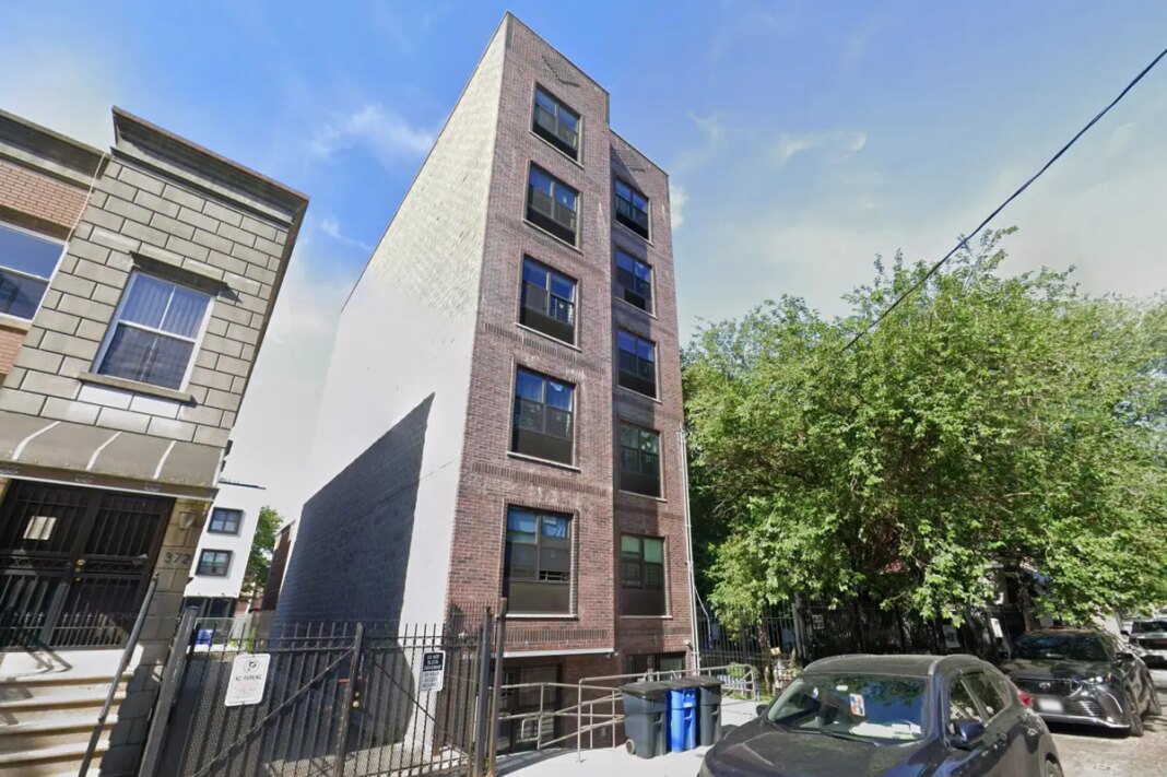 Woman, 35, found dead, badly battered inside NYC apartment: cops