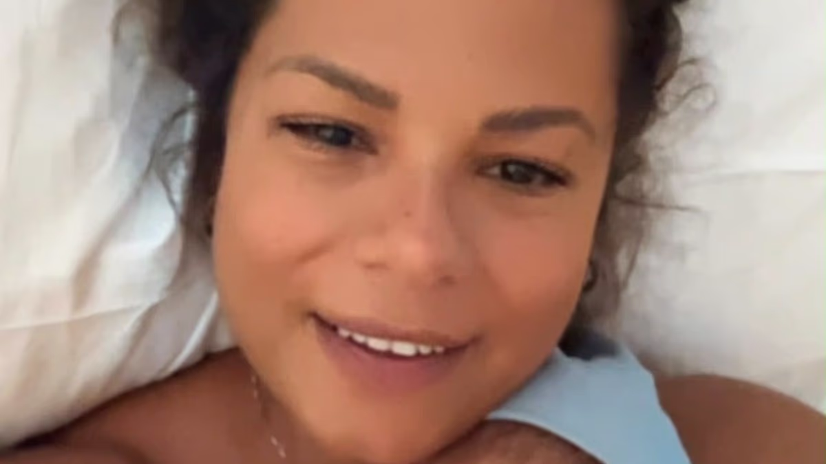Woman whose ovaries were frozen in time at 18 becomes mother at 44